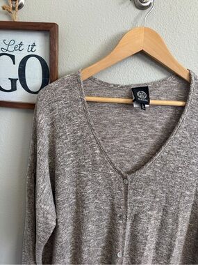 bobeau Heather Taupe Button-Front V-Neck lightweight cardigan duster